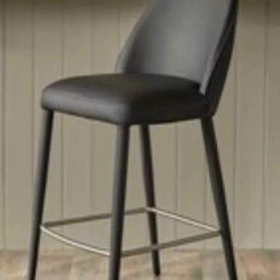 BOXED DANETTI SAYLOR BLACK FAUX LEATHER BAR STOOL