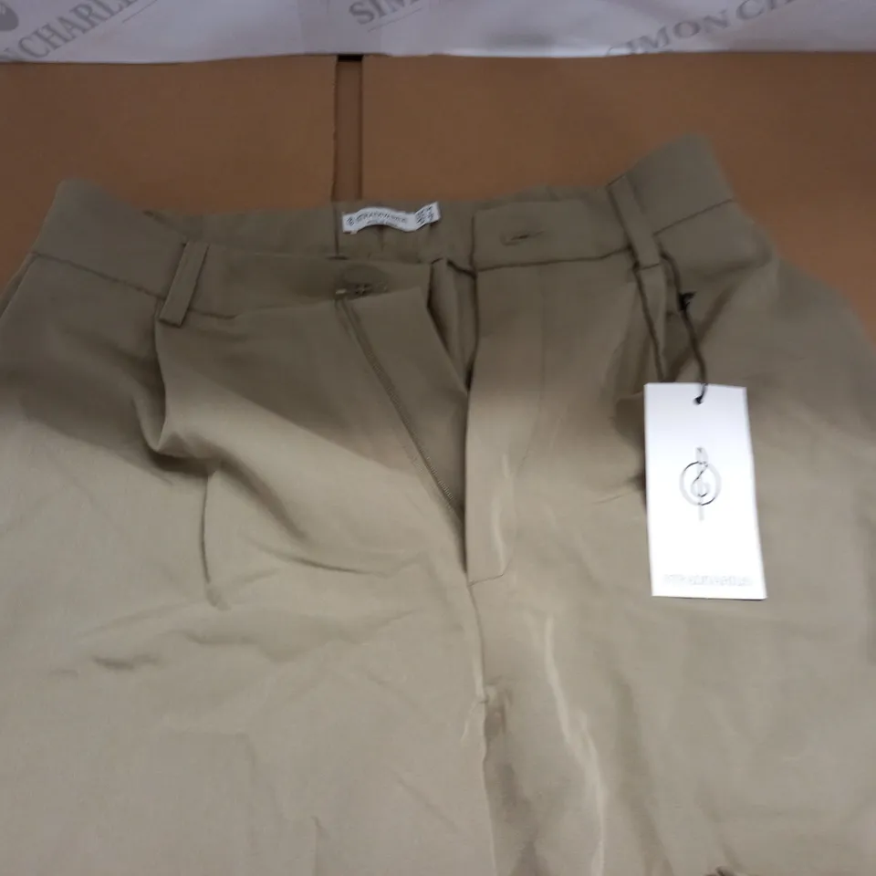 STRADIVARIUS KHAKI TROUSERS - UK 8