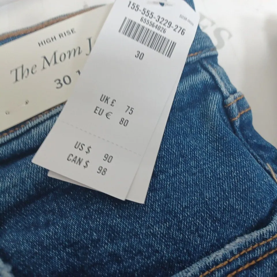 ABERCROMBIE AND FITCH HIGH RISE MOM JEANS - 30/10