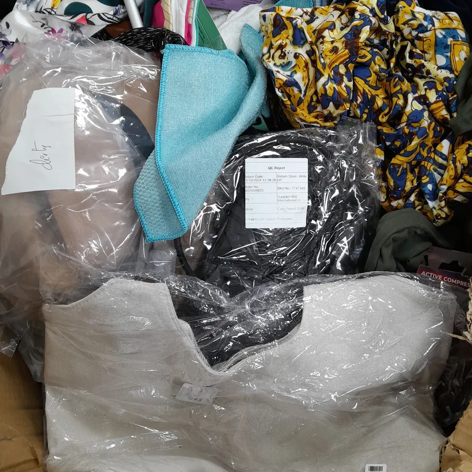 LARGE BOX OF APPROXIMATELY 30 ASSORTED ITEMS TO INCLUDE - CLOTHING - HATS - BAGS - ETC - COLLECTION ONLY