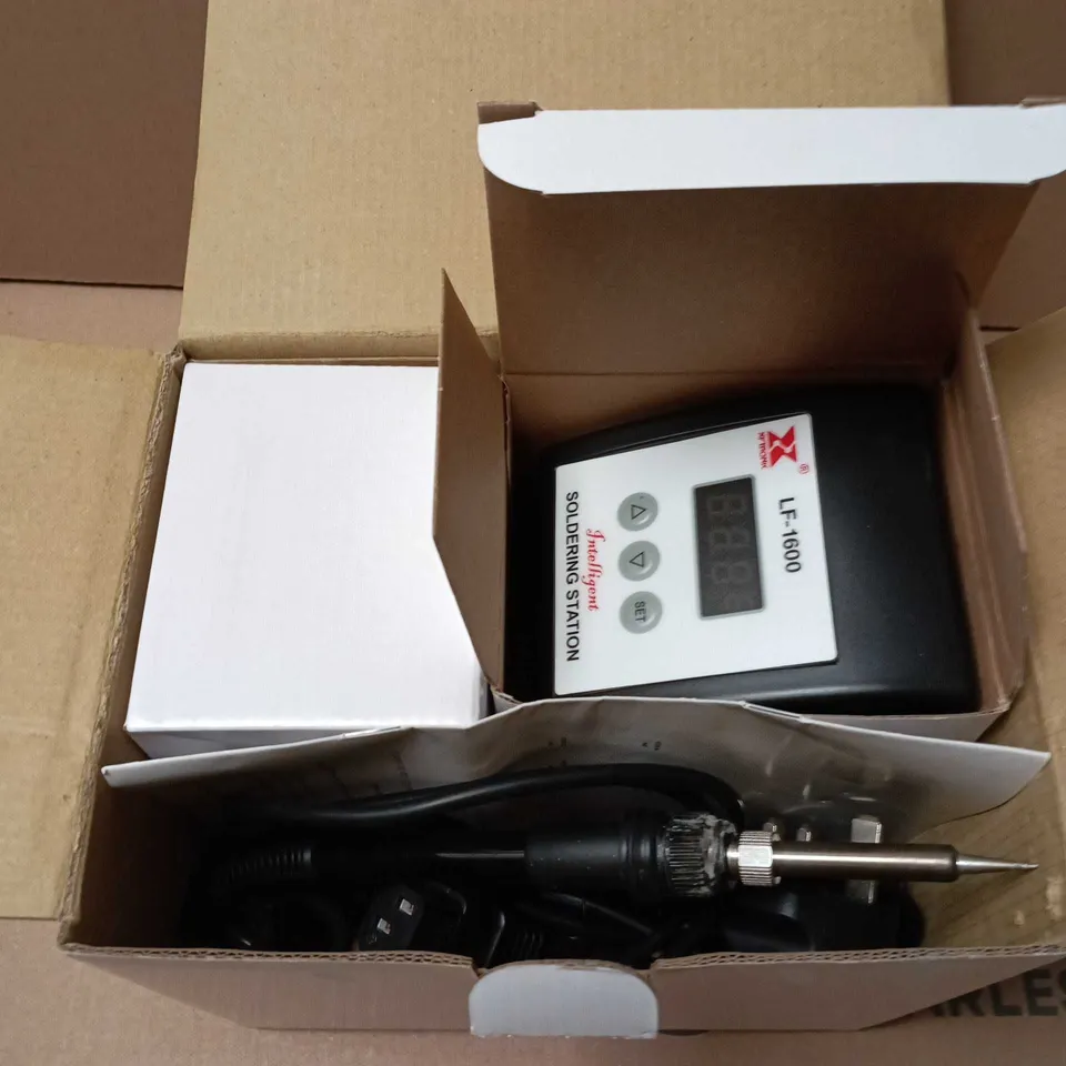XYTRONIC LF-1600 TEMPERATURE CONTROLLED SOLDERING STATION