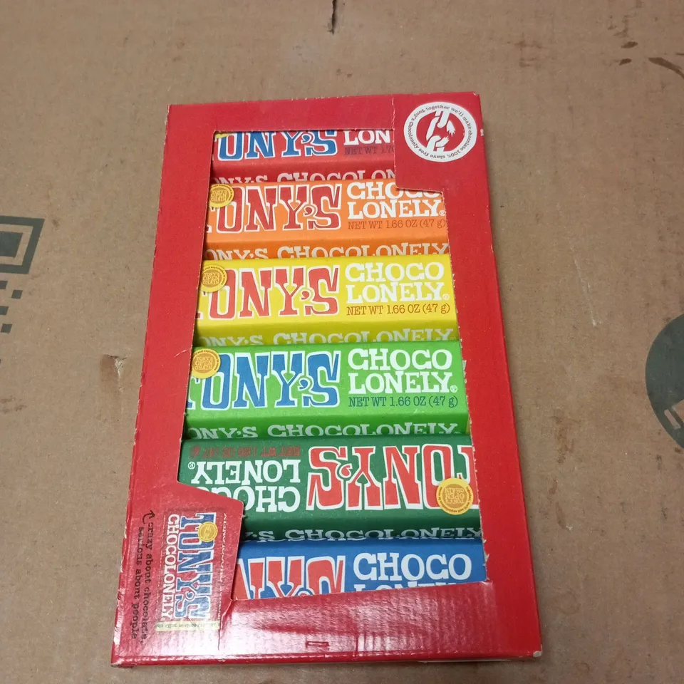 APPROXIMATELY 8 ASSORTED FOOD AND DRINK ITEMS INCLUDING TONYS CHOCOLONELY AND NESCAFE ESPRESSO CONCENTRATE 