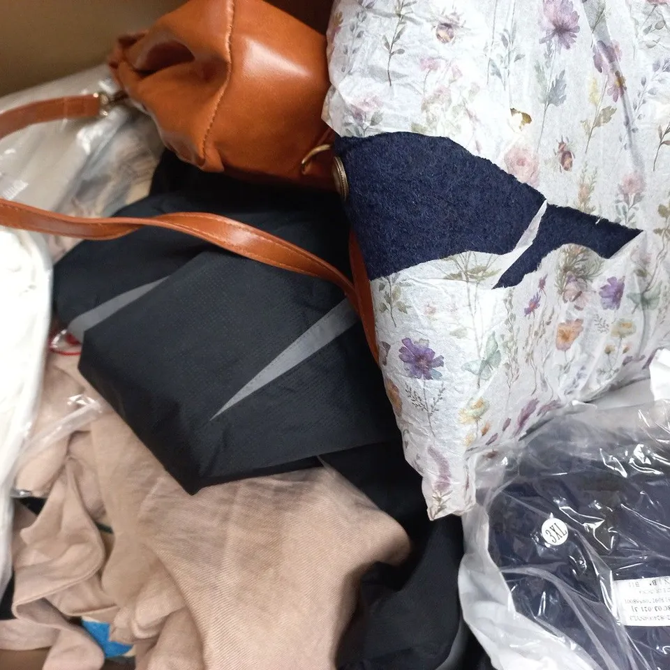 APPROXIMATELY 20 ASSORTED CLOTHING AND FASHION PRODUCTS IN VARIOUS STYLES AND SIZES - COLLECTION ONLY