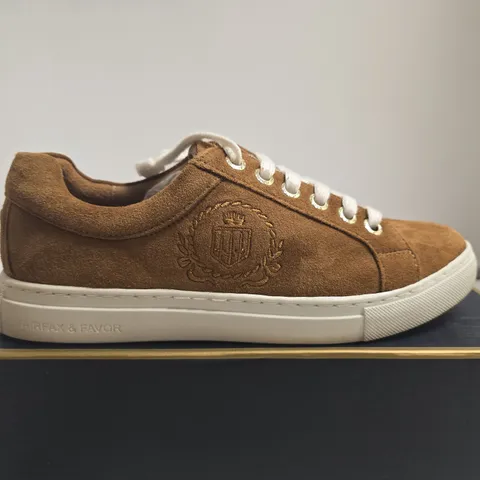 BOXED PAIR OF FAIRFAX & FAVOR RICHMOND TRAINER TAN SUEDE – UK 38