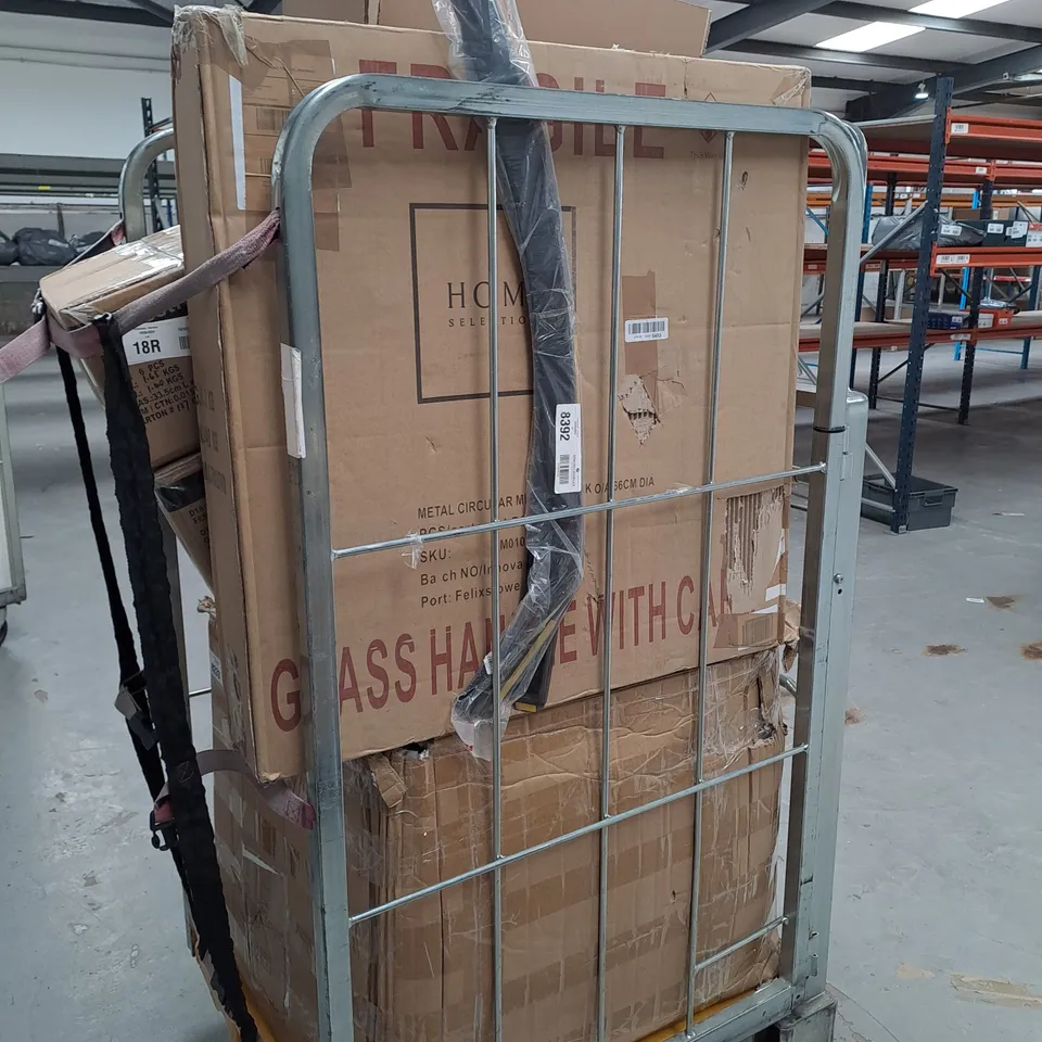 CAGE OF APPROX 10 ASSORTED ITEMS TOO INCLUDE FESTIVE STAR LIGHTS , MICROWAVE OVEN RACK , VELVET THROW , ETC