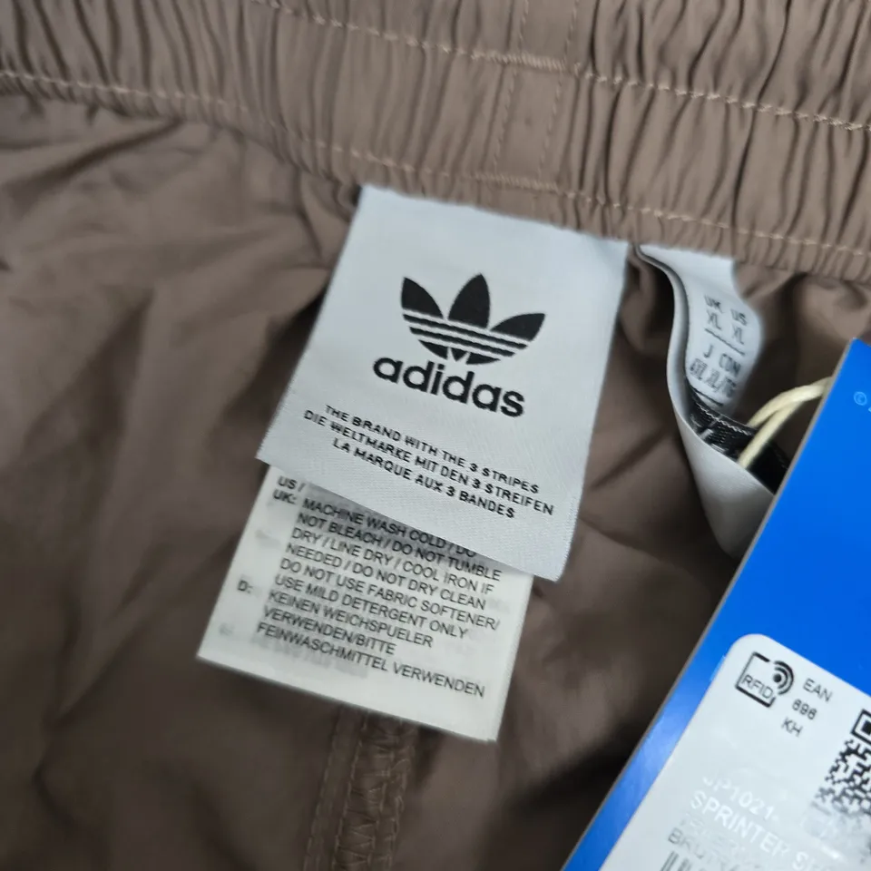ADIDAS SPRINTER SHORTS – BROWN WITH WHITE SIDE STRIPES, SIZE XL