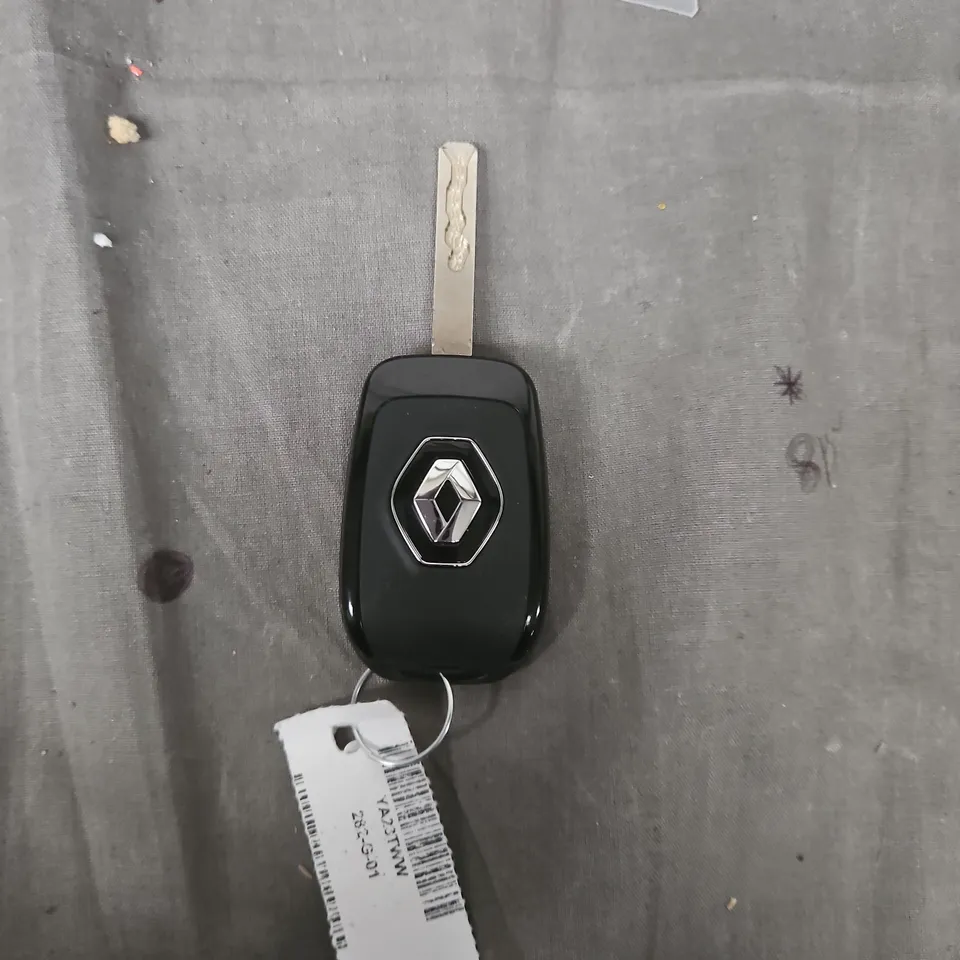 RENAULT KEY FOB WITH METAL BLADE – 3-BUTTON (LOCK/UNLOCK/BOOT)