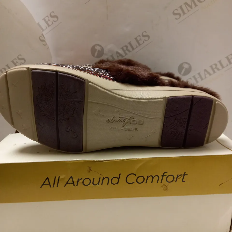 SKECHERS BURGUNDY ARCH SLIP ON SHOES - SIZE 5