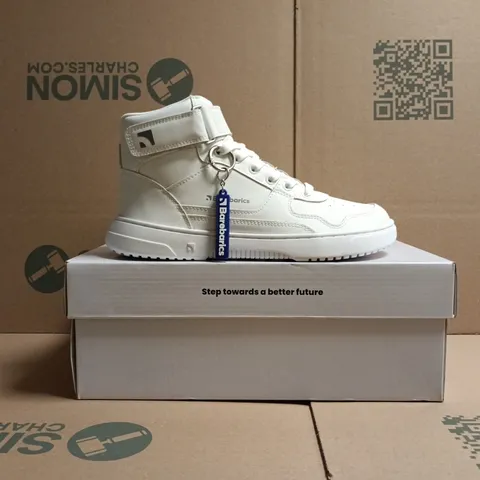 BOXED PAIR OF BAREBARICS ZING HI TOP SHOES IN WHITE SIZE UK 6