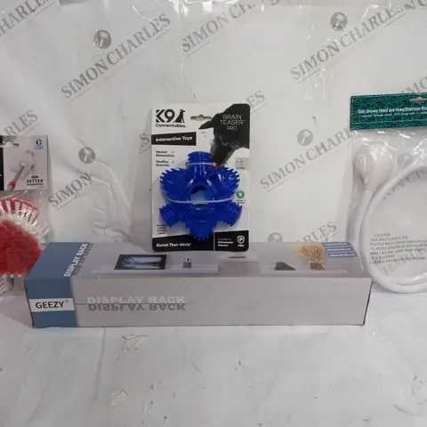 BOX OF APPROXIMATELY 15 ASSORTED ITEMS TO INCLUDE - DISPLAY RACK - OXO GOOD GRIPS - BIG PEG ECT
