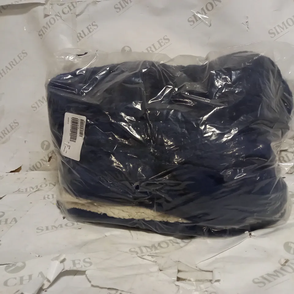 COZEE HOME OVERSIZED WRAP - NAVY