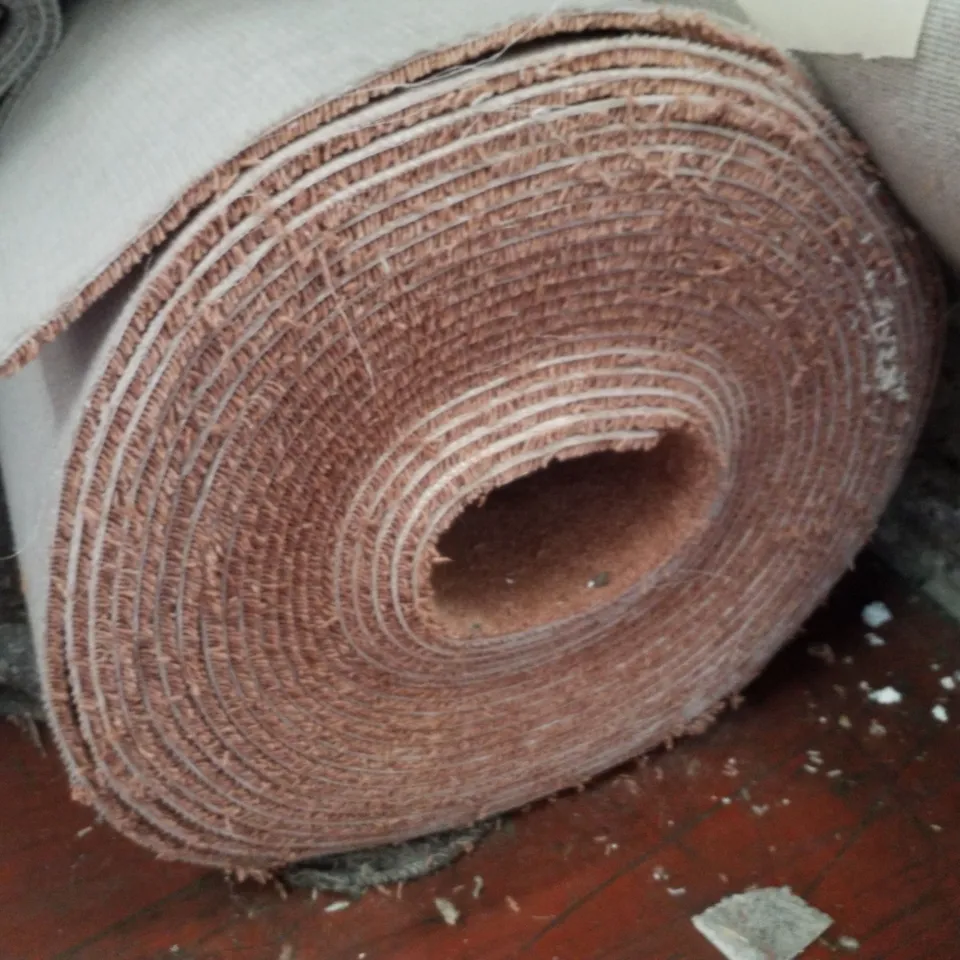 ROLL OF QUALITY 5M J/SPTC0013 CARPET - 5×25.7M