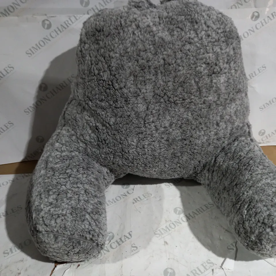 HOMESTORE TEDDY FLEECE BEDROOM CUDDLE CUSHION