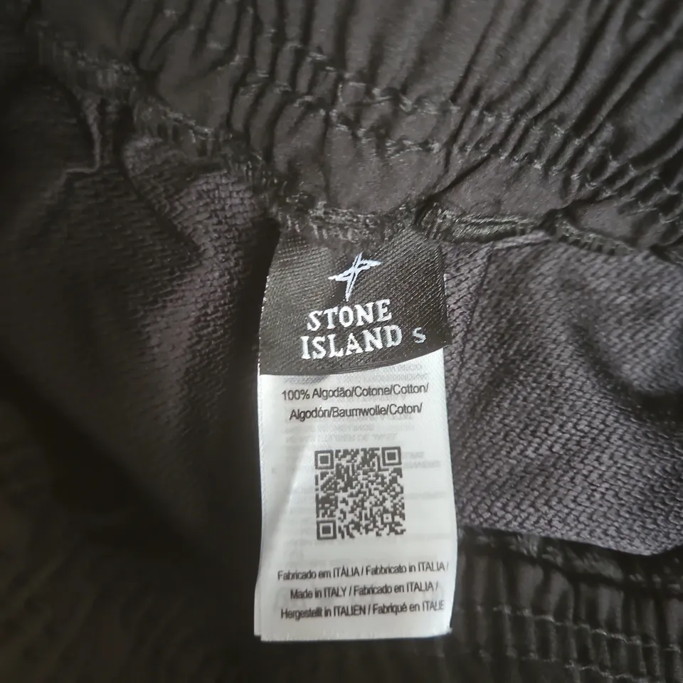 STONE ISLAND BLACK TRACK PANTS – UK SMALL (S) – MEN'S
