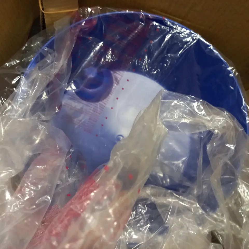 NILFISK BUDDY LL 12 UK WET AND DRY VACUUM CLEANER 