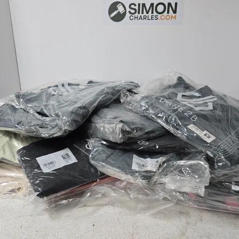 BOX OF APPROXIMATELY 28 BRAND NEW REGATTA CLOTHING ITEMS IN VARIOUS STYLES , COLOURS AND SIZES