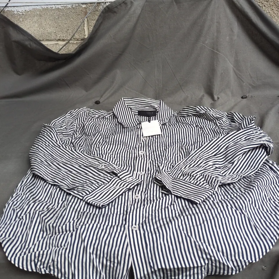 ZARA XL BLACK AND SHIRT WITH TAGS