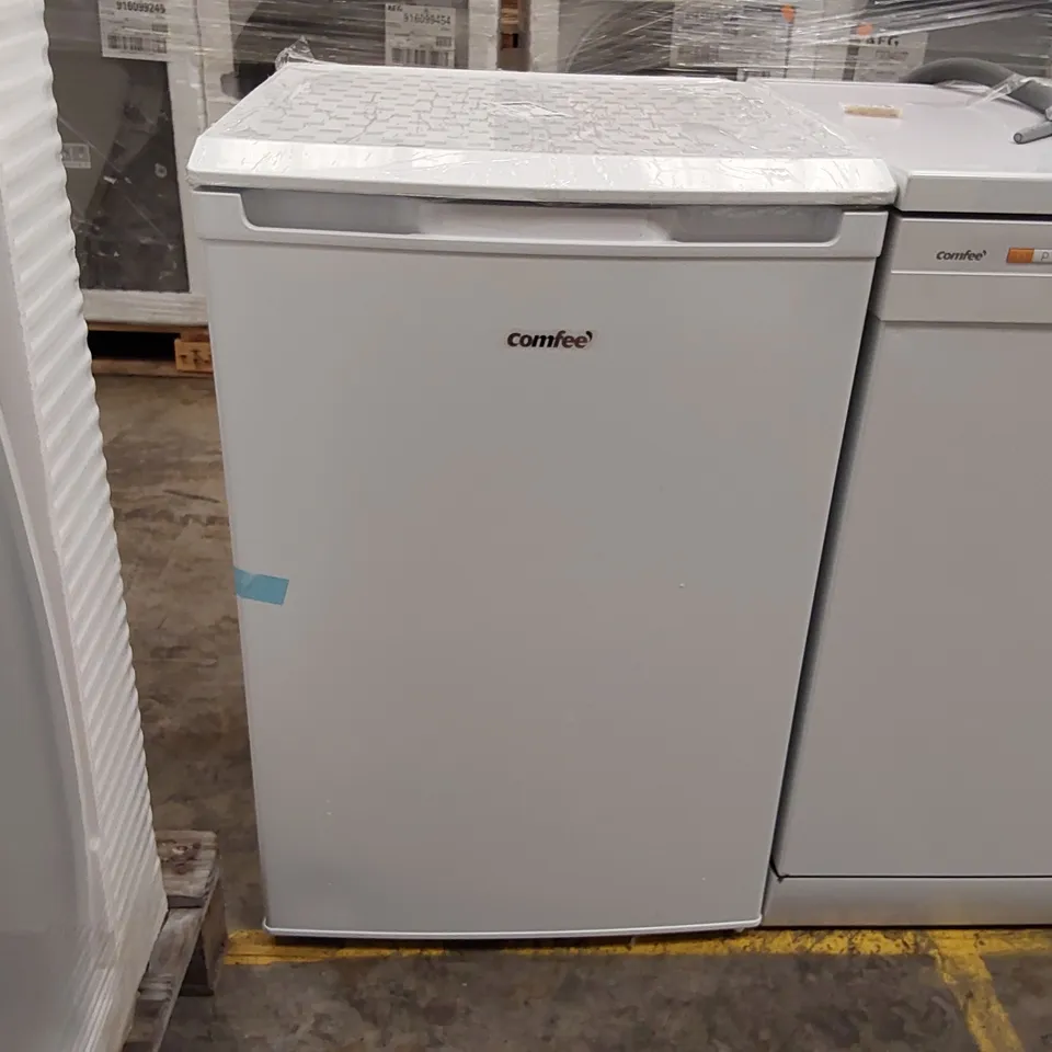 COMFEE' RCU83WH2(E) FREESTANDING UNDER COUNTER FREEZER 88 LITRE CAPACITY 55CM WIDE, REVERSIBLE DOOR, 3 FREEZER DRAWERS, 4 STAR FREEZER RATING, ADJUSTABLE THERMOSTAT, WHITE [ENERGY CLASS E]