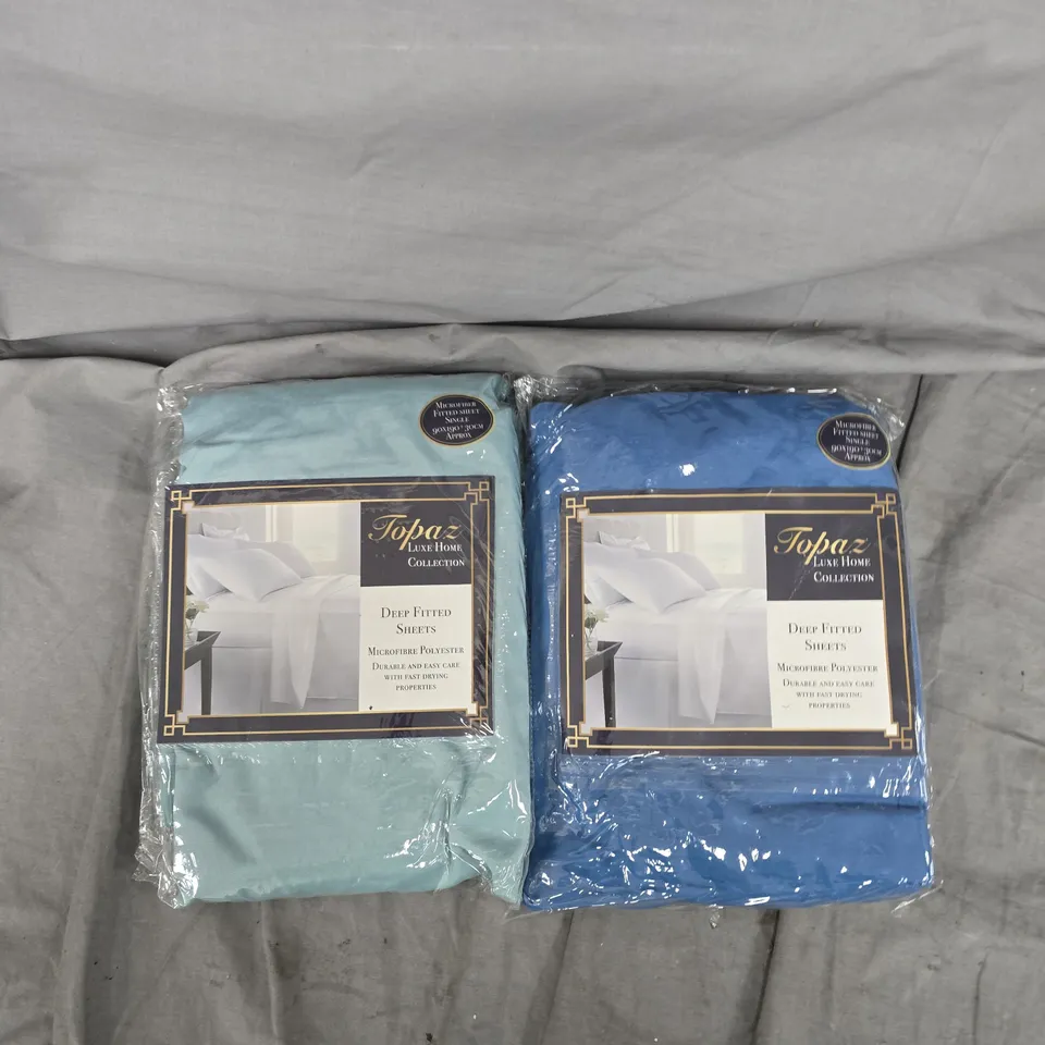 APPROXIMATELY 30 TOPAZ DEEP FITTED BED SHEETS IN VARIOUS COLOURS - SINGLE 