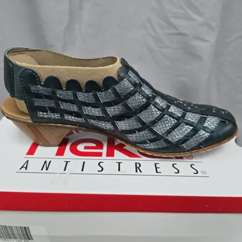 RIEKER ANTISTRESS WOMEN'S SANDAL – BLACK/GREY WOVEN UPPER SIZE EU 39