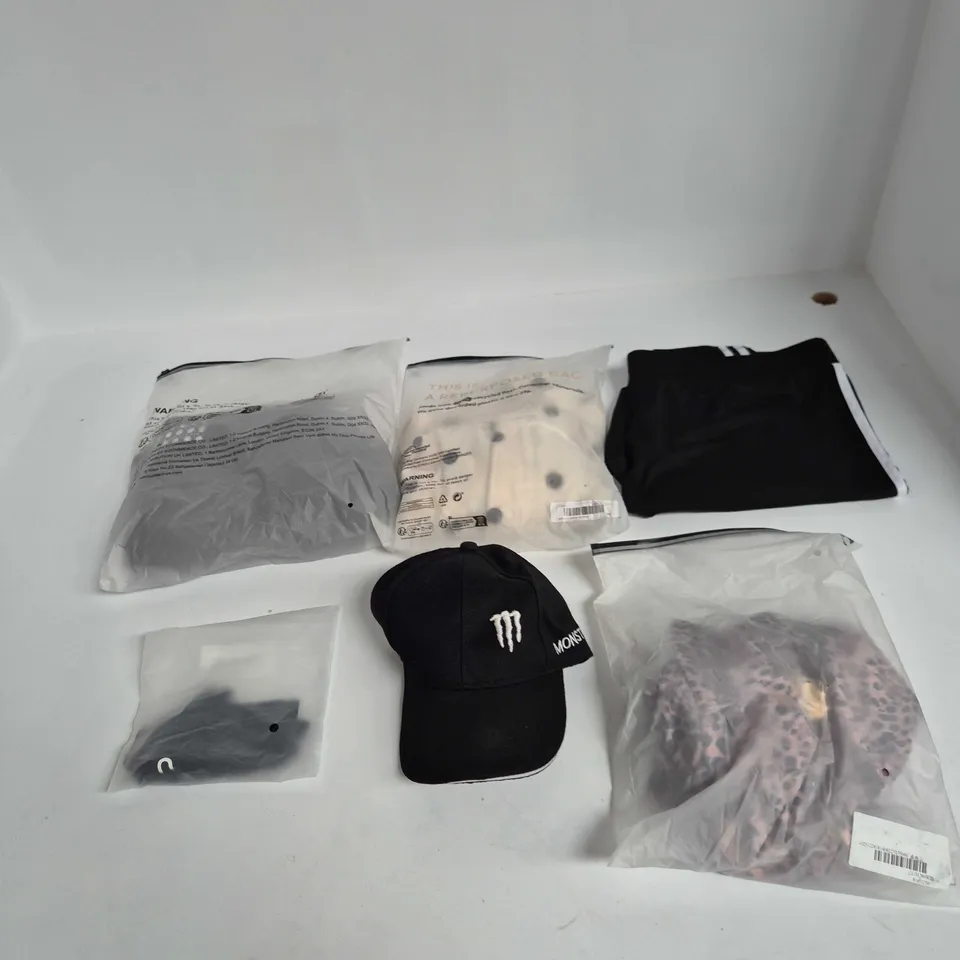 BOX OF APPROXIMATELY 20 ASSORTED CLOTHING ITEMS IN VARIOUS SHAPES, COLOURS AND SIZES