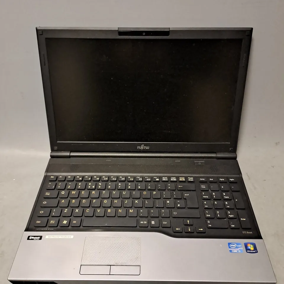 FUJITSU LIFEBOOK A SERIES A532