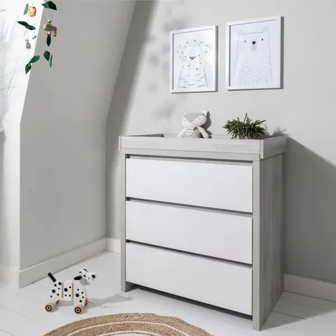 BOXED TUTTI BAMBINI MODENA CHEST CHANGER - GREY ASH AND WHITE FINISH (2 BOXES)