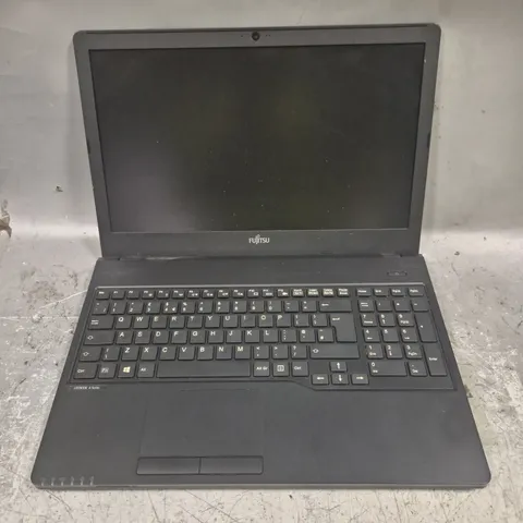 FUJITSU LIFEBOOK A555 LAPTOP