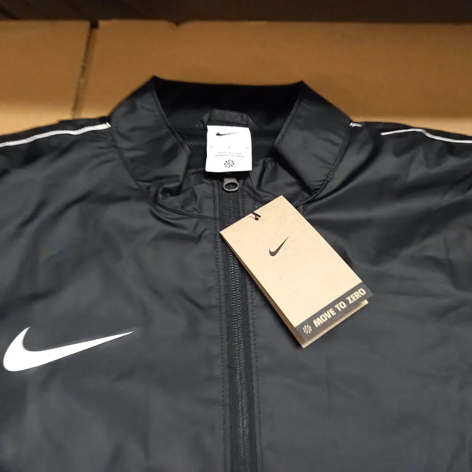 NIKE ZIP THROUGH JACKET - L