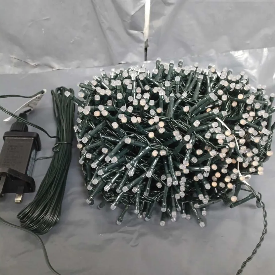 1000 WARM WHITE GLOW WORM CHRISTMAS LIGHTS