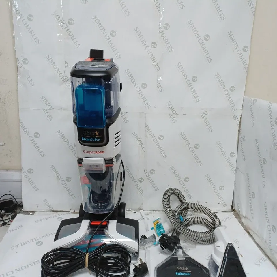 OUTLET SHARK CARPET XPERT DEEP CARPET CLEANER STRIKER EX200UK - COLLECTION ONLY