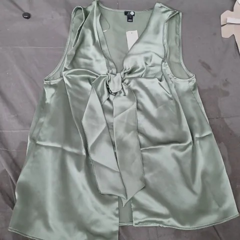 RIVER ISLAND SAGE GREEN SATIN BOW FRONT TOP – UK 10