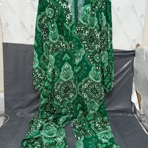 KAREN MILLEN PAISLEY PRINTED MOROCAIN WOVEN JUMPSUIT IN GREEN - SIZE 12