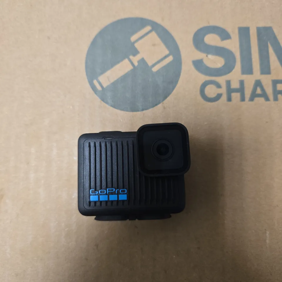 GOPRO HERO ACTION CAMERA WITH MOUNT, USB-C CABLE & MANUALS