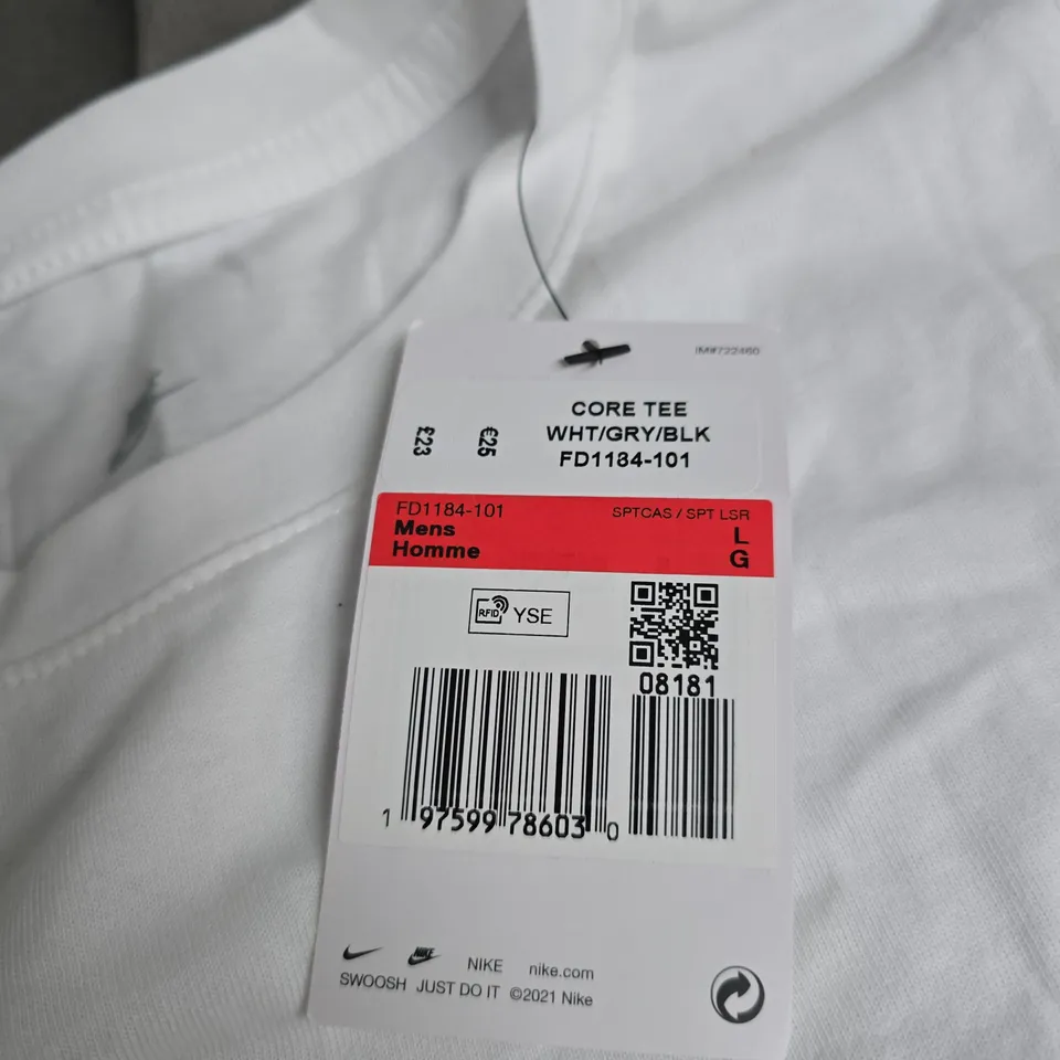 NIKE CORE TEE – WHITE/BLACK, MEN'S T‑SHIRT, UK L