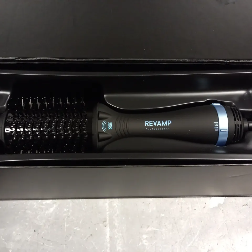 BOXED REVAMP PROGLOSS PRO DEFINE BLOW DRY BRUSH 