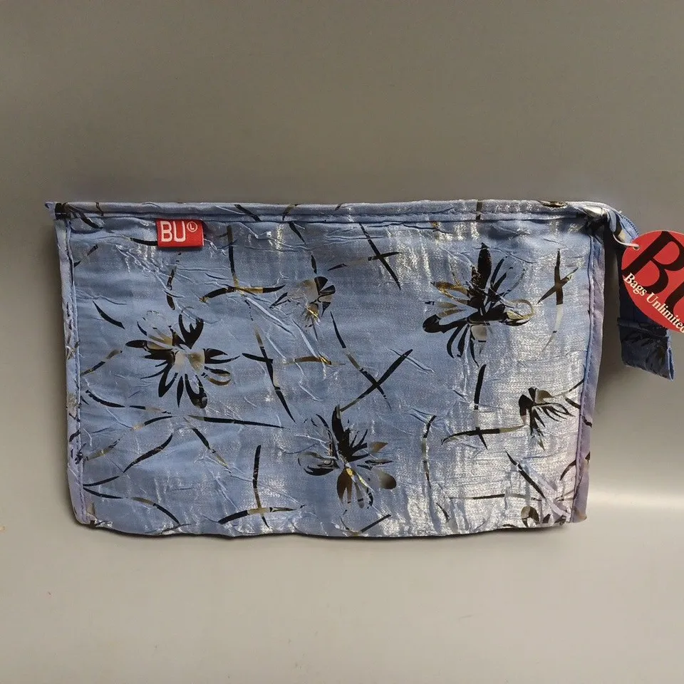 APPROXIMATELY 15 ASSORTED UNLIMITED BAGS COSMETICS BAGS TO INCLUDE AKITA MIRROR DESIGN