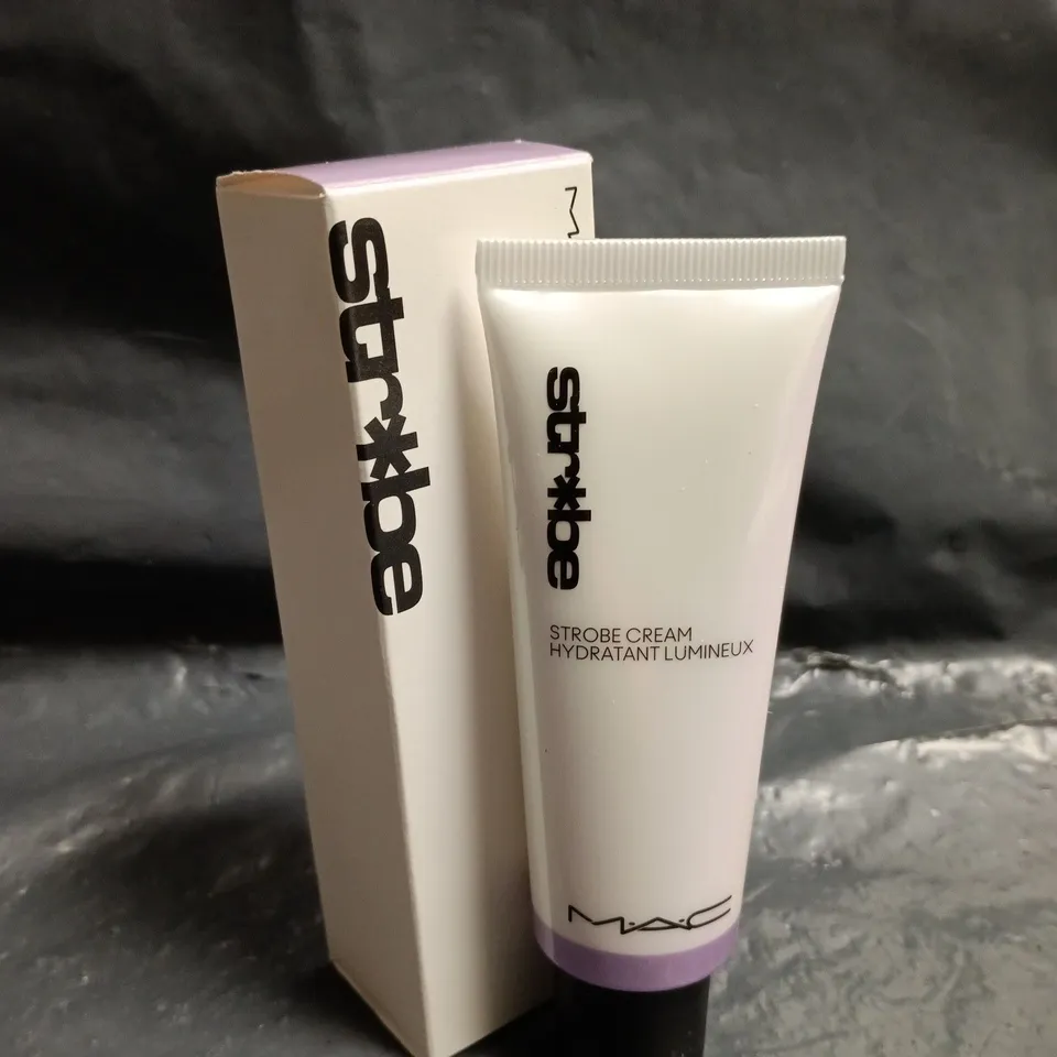 MAC STROBE CREAM HYDRATANT LUMINEUX (50ML)