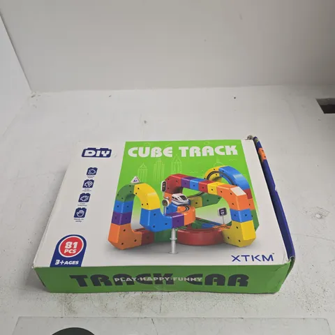CUBE TRACK DIY CONSTRUCTION TOY – 81 PIECES, 3+ AGES (XTKM)
