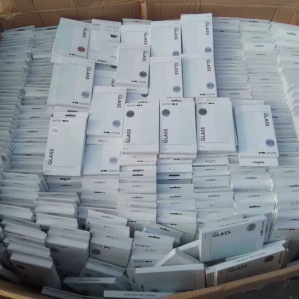 PALLET OF APPROXIMATELY 1200 BRAND NEW TECH 21 EVOLUTION GLASS CASES FOR IPHONE X