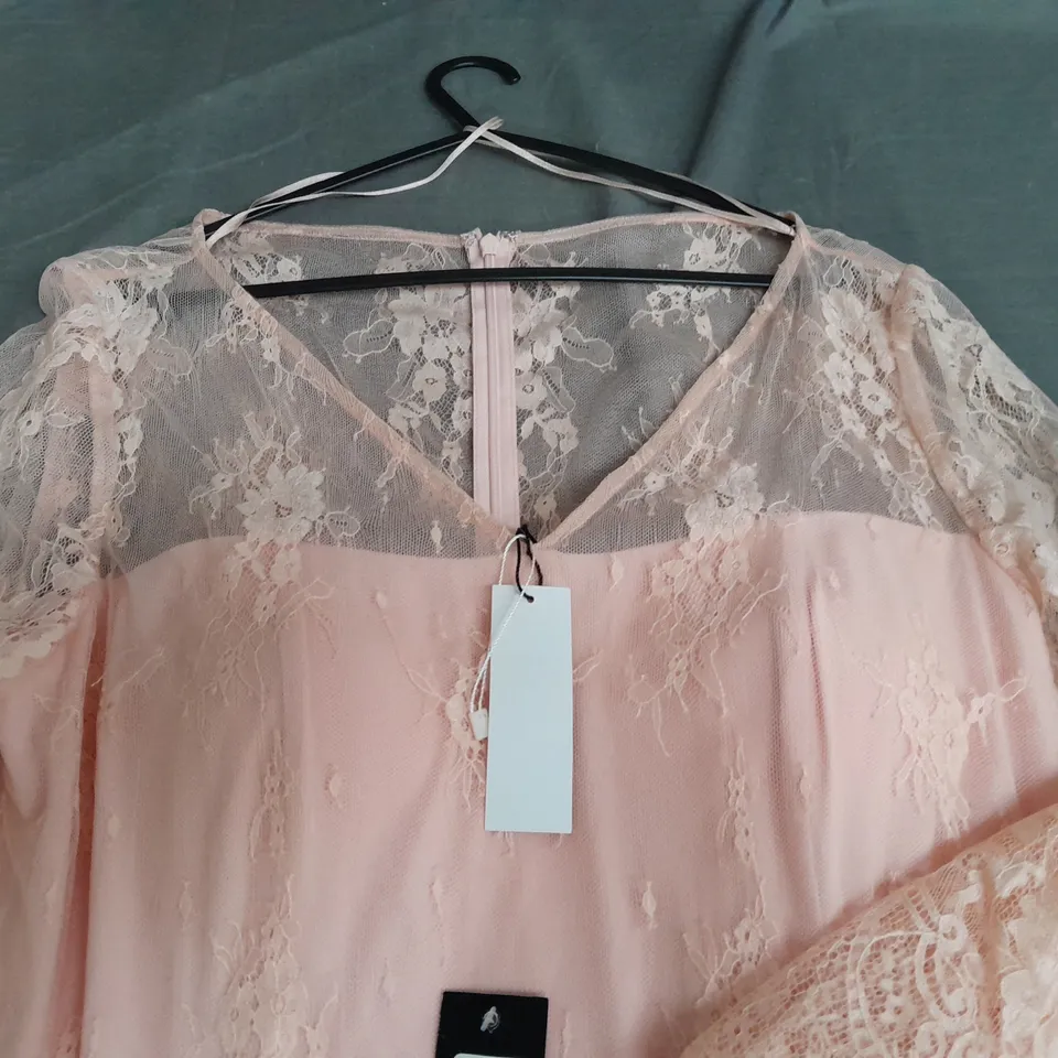 VENI INFANTINO SLEEVED LACE DRESS IN BLUSH - 12+14