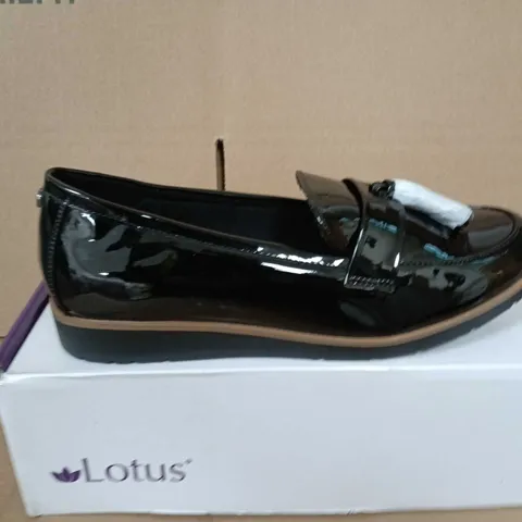 BOXED PAIR OF  LOTUS YORK BLACK PATENT LOAFERS - UK SIZE 8
