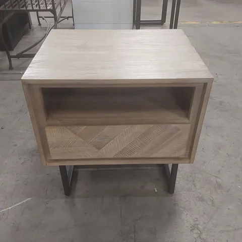 55CM W SOLID WOOD BEDSIDE TABLE