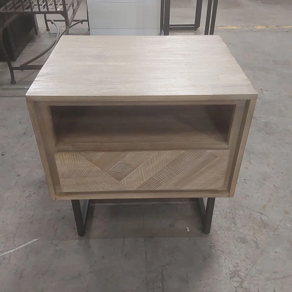55CM W SOLID WOOD BEDSIDE TABLE