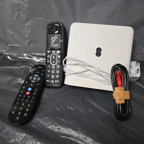 APPROXIMATELY 10 ASSORTED ITEMS TO INCLUDE - EE HUB , SKY REMOTE , ETHERNET CABLE ETC