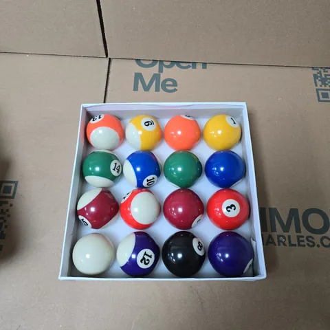 BOXED SET OF POOL BALLS 