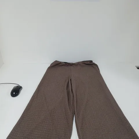 PIXIEGIRL BROWN TEXTURED WIDE LEGGED TROUSERS - UK 16