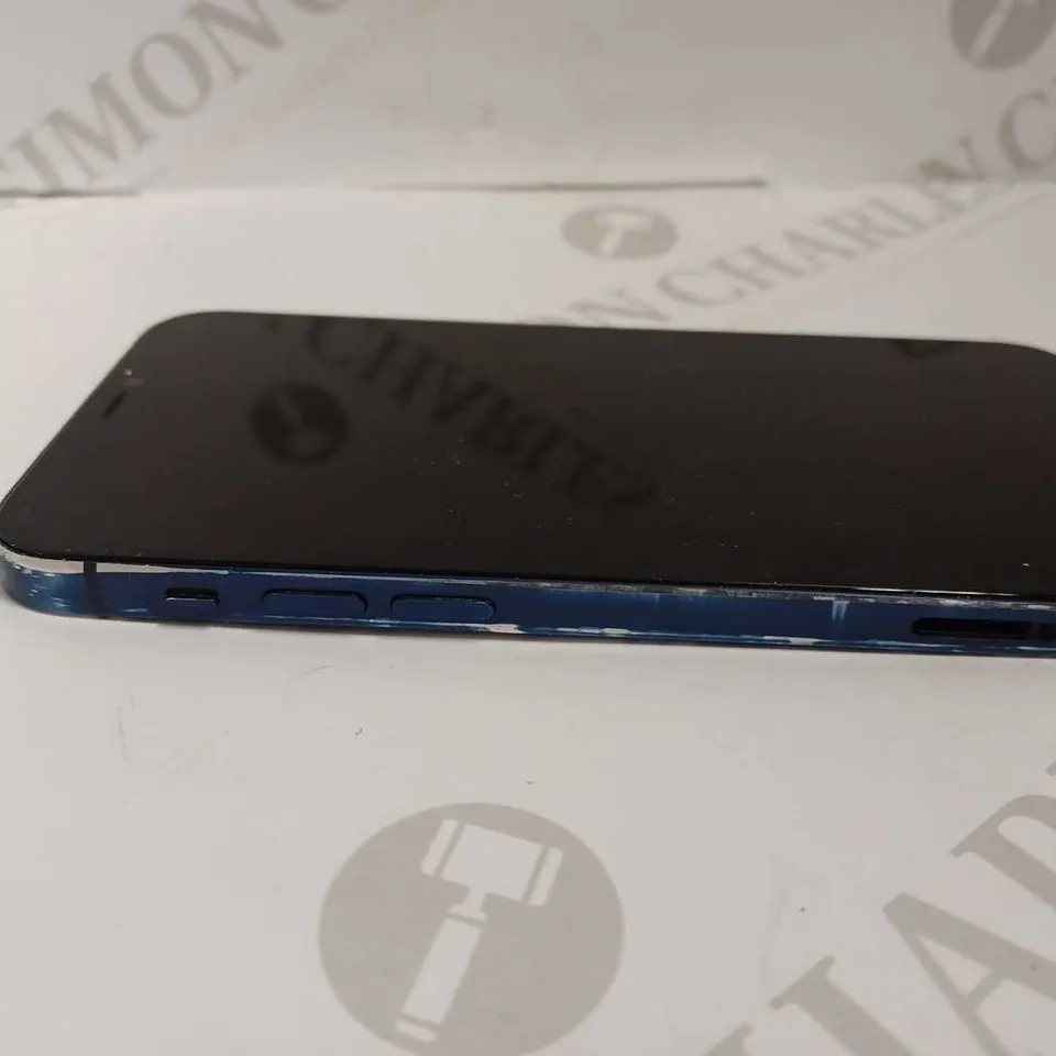 APPLE IPHONE - BLUE MODEL UNKNOWN