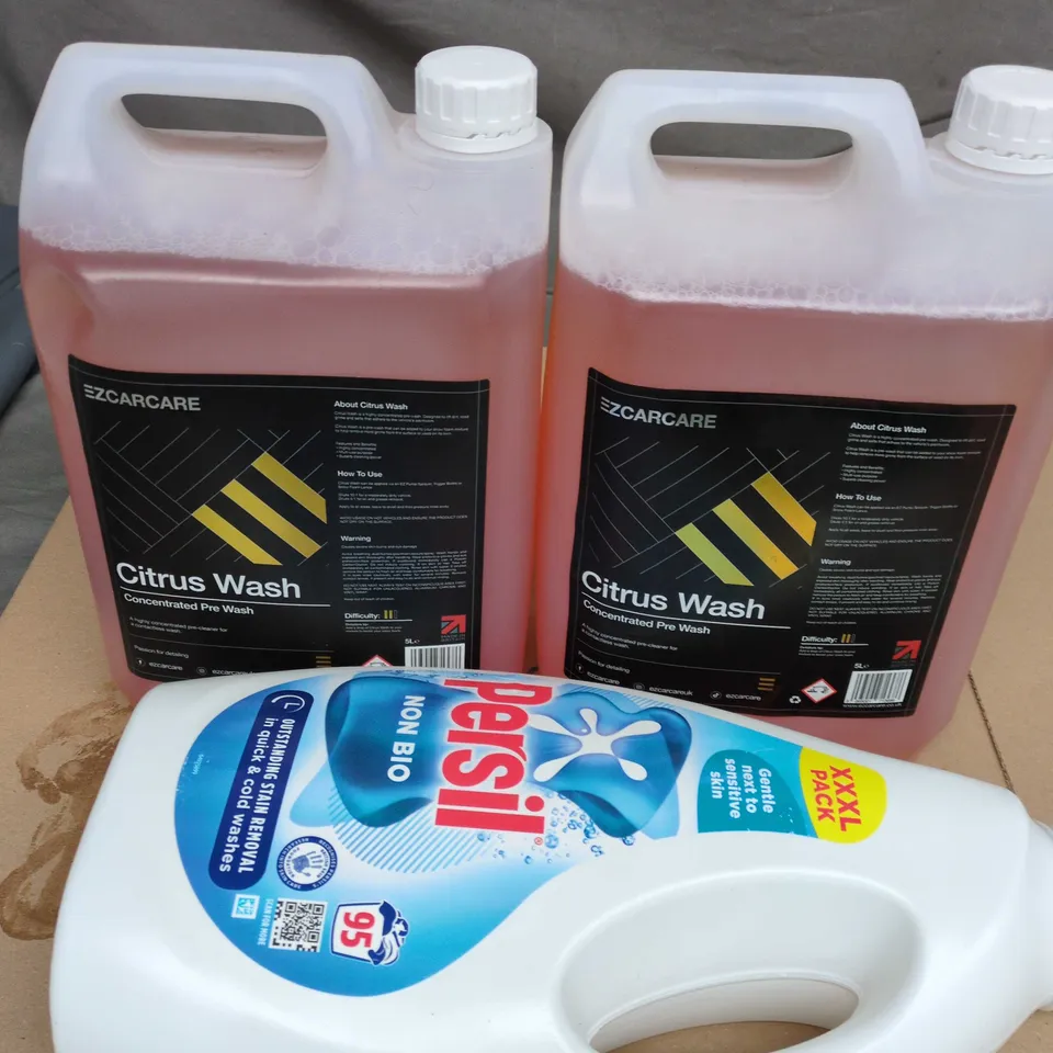 APPROXIMATELY 3 ASSORTED HOUSEHOLD LIQUID PRODUCTS TO INCLUDE PERSIL NON BIO & PRE WASH ETC