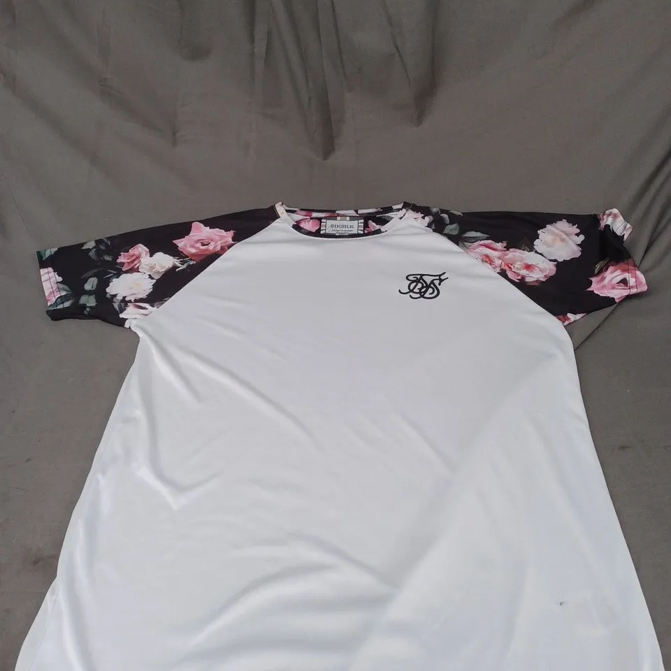 SIKSILK CASUAL T-SHIRT SIZE M